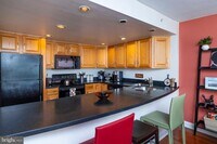 Building Photo - 2001 Hamilton St