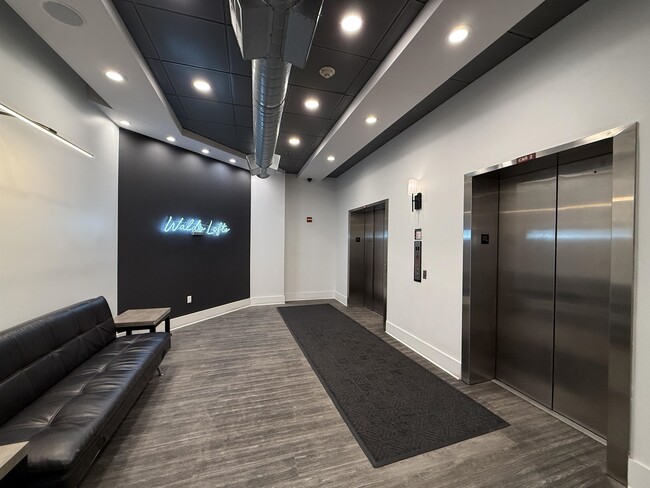 Building Photo - 159 2nd St