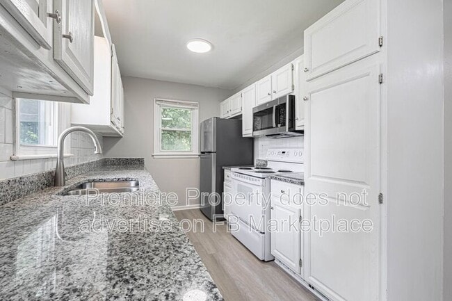 Building Photo - 3301 Mellier Ave