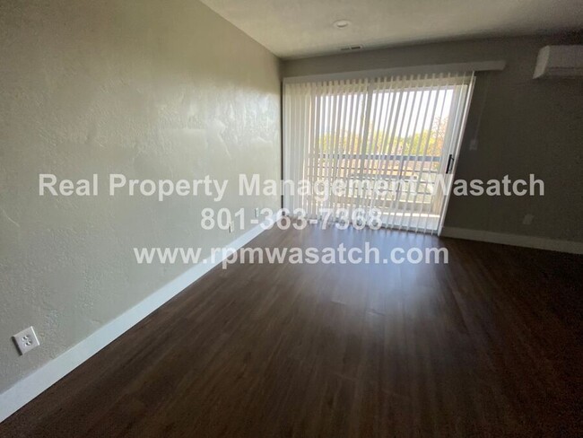 Building Photo - 207 S 600 E