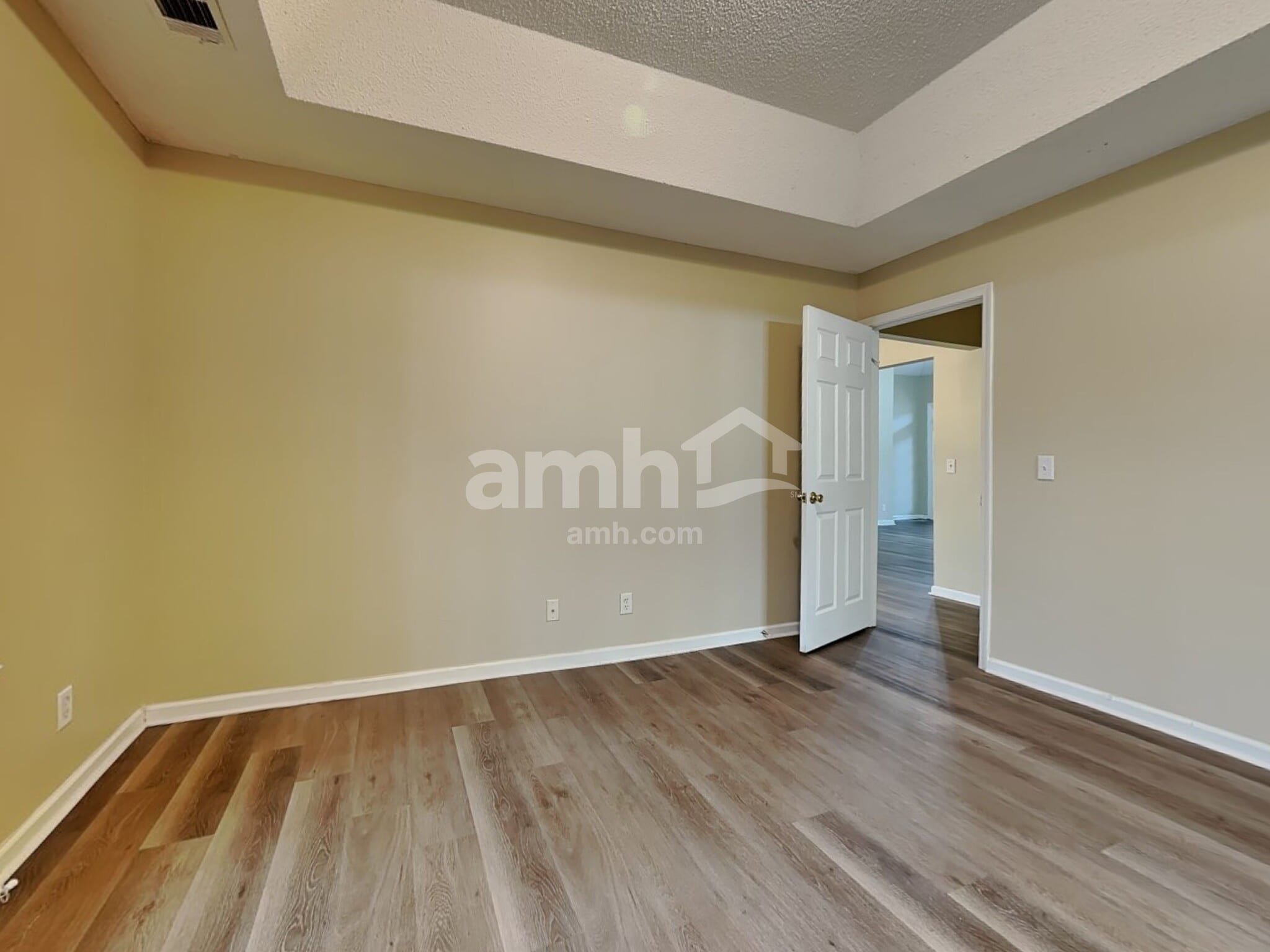 Building Photo - 26 Coronado Ct