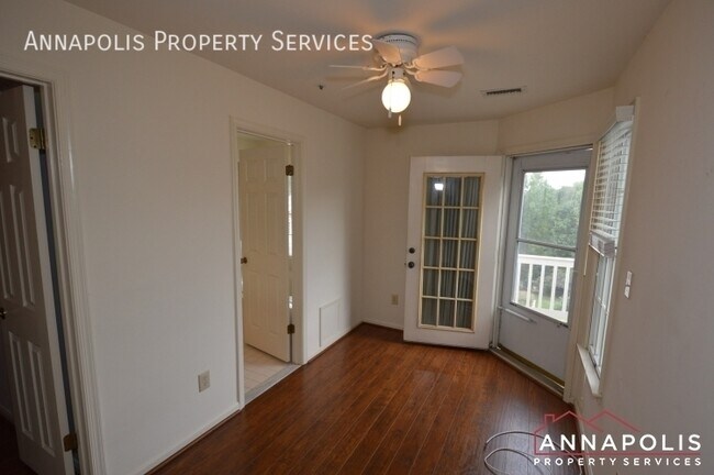Building Photo - 2707 Summerview Way