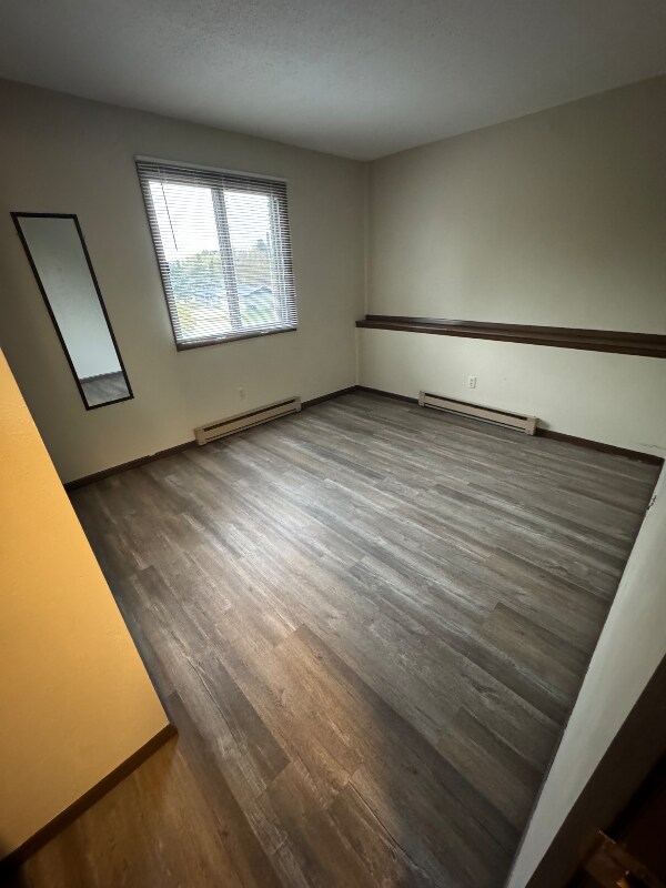 Building Photo - 501 W 8th Ave