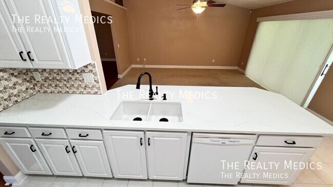 Building Photo - 3769 Grove View Ln