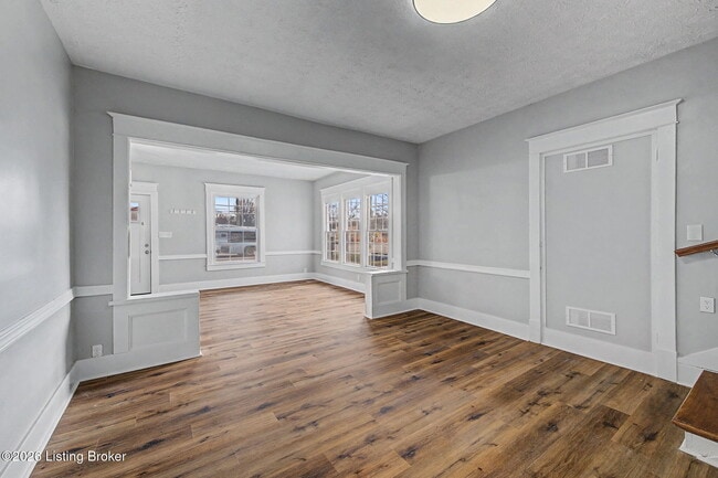 Building Photo - 2906 Dixie Hwy