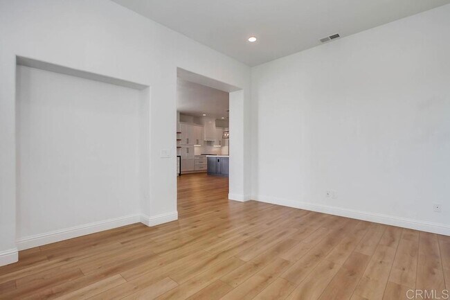 Building Photo - 774 Glenhart Pl