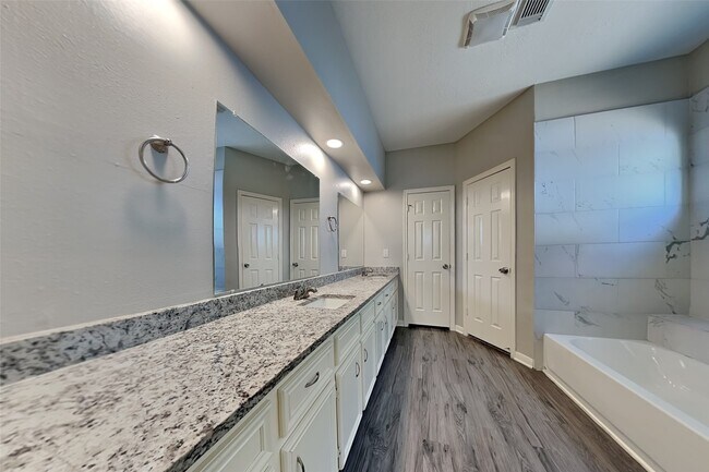 Building Photo - 3626 Shipman Ln