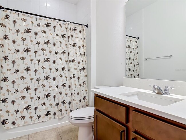 Building Photo - 792 Hyperion Dr