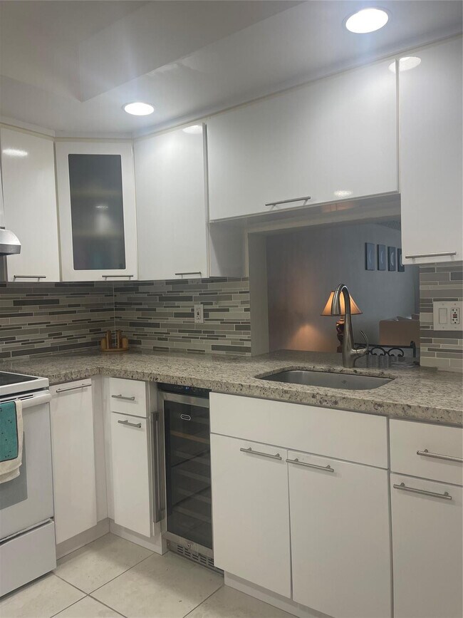 Building Photo - 1160 N Federal Hwy