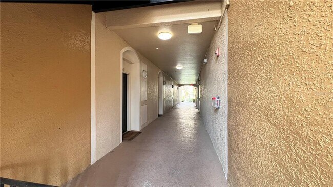 Building Photo - 6434 Cava Alta Dr
