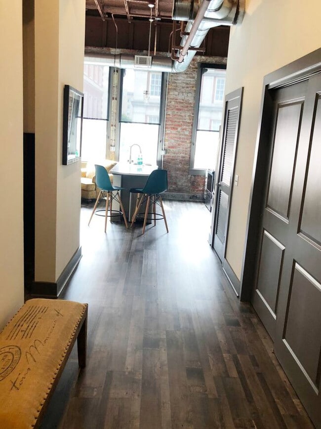 Building Photo - 350 East Ave