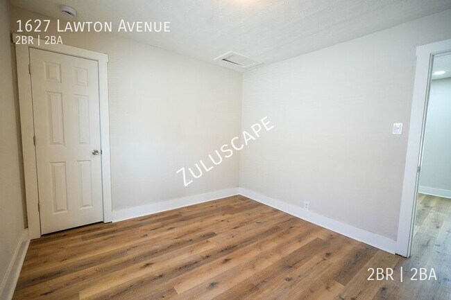 Building Photo - 1627 Lawton Ave