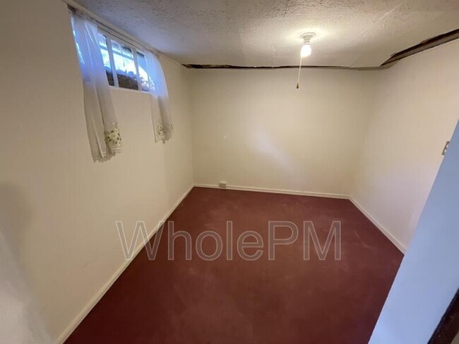 Building Photo - 4909 Beach Ct