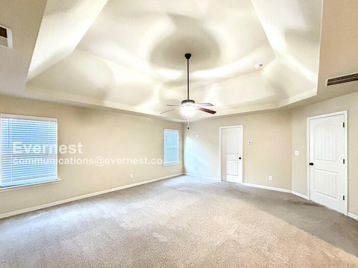 Building Photo - 350 Adverstone Ct
