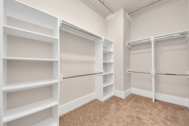 Building Photo - 783 Mansfield St