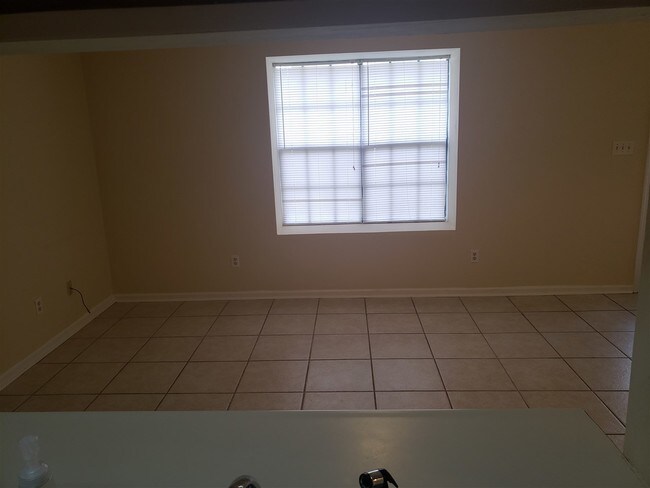 Building Photo - 2129 Victory Garden Ln
