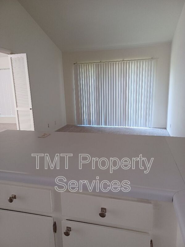Building Photo - 37 El Mirador Ct