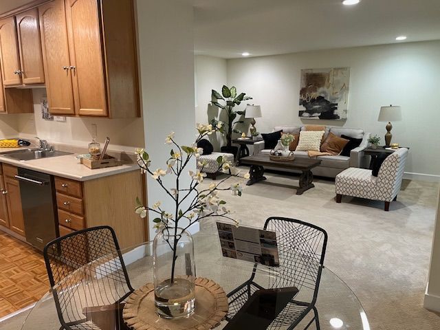 Primary Photo - 9025 Alcosta Blvd