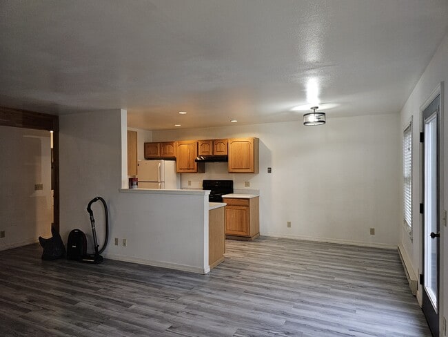 Building Photo - 1070 Elk Run Ln