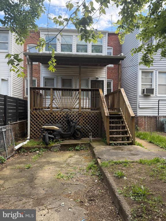 Building Photo - 1919 16th St SE