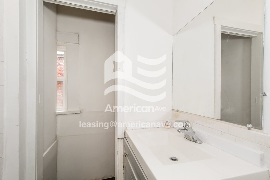 Building Photo - 5520 Court H