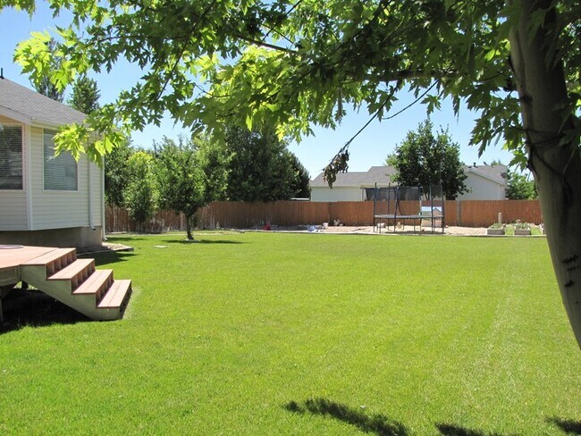 Building Photo - 4611 Ripple Creek Cir