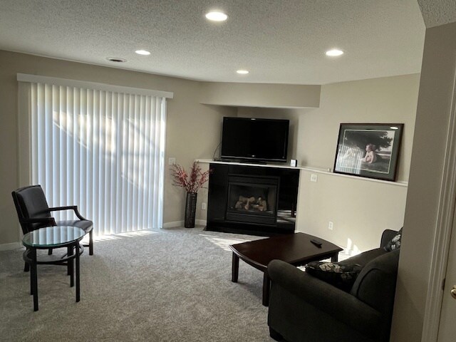 Building Photo - 343 Wagon Wheel Ln
