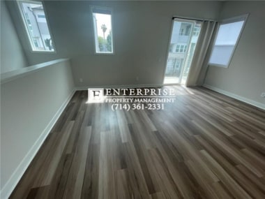 Building Photo - Move Right In! Your Dream Home in Anaheim'...