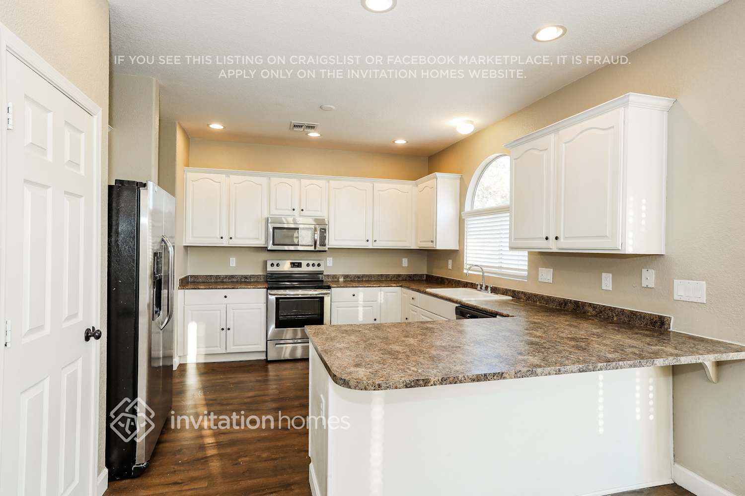 Building Photo - 4821 E Meadow Mist Ln