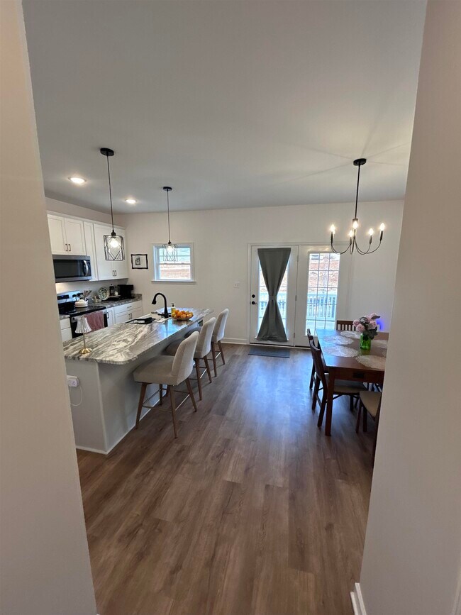 Building Photo - 1441 DERBY Dr