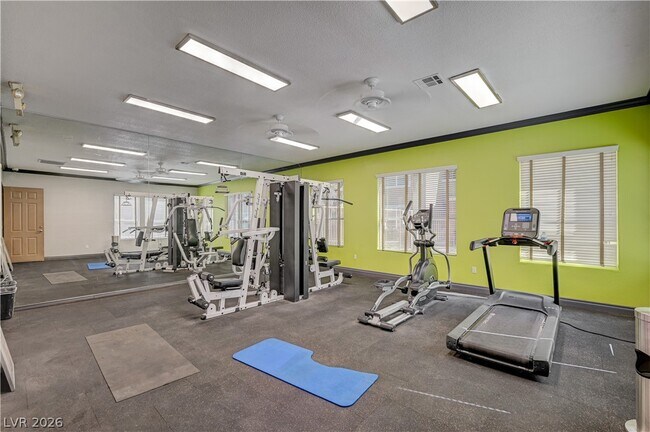 Building Photo - 8101 W Flamingo Rd