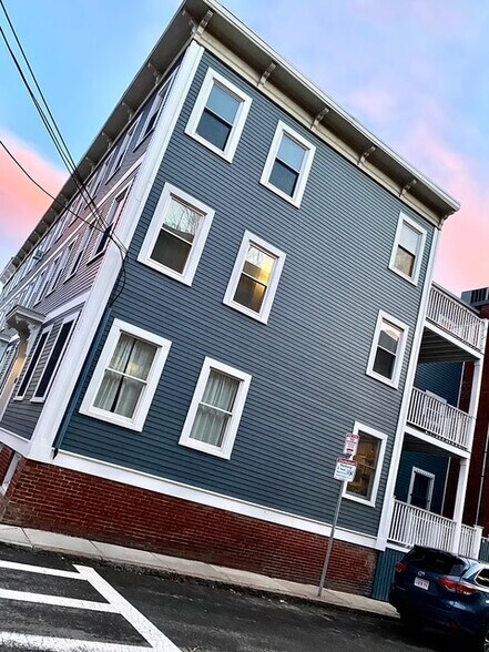 Building Photo - 142 High St