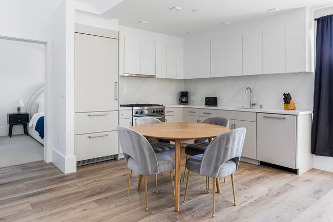 Building Photo - 1288 Howard St