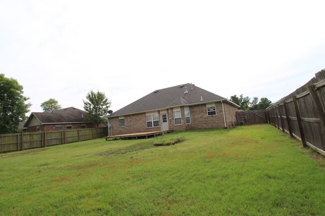 Building Photo - designed for comfort : 3 Bedroom 2 Bath