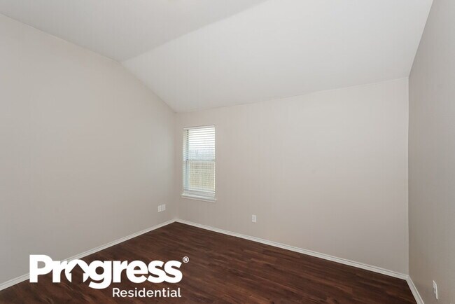 Building Photo - 7617 Rainbow Creek Dr