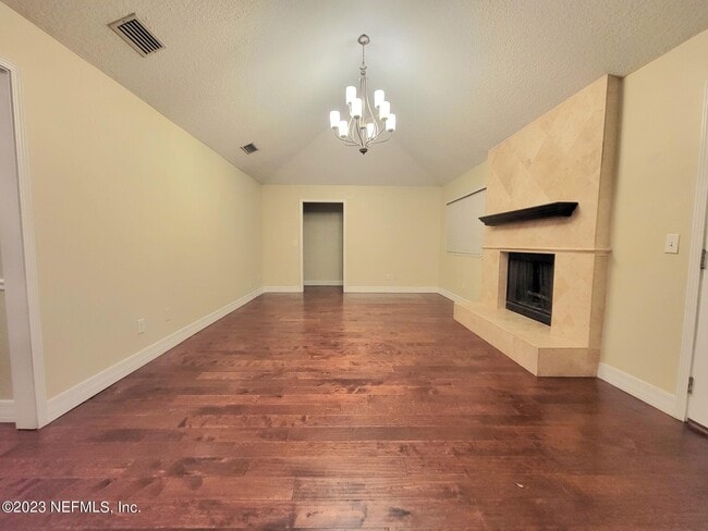 Building Photo - 11640 Wellington Way