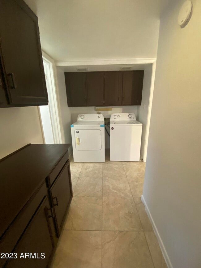 Building Photo - 7815 W Jenan Dr