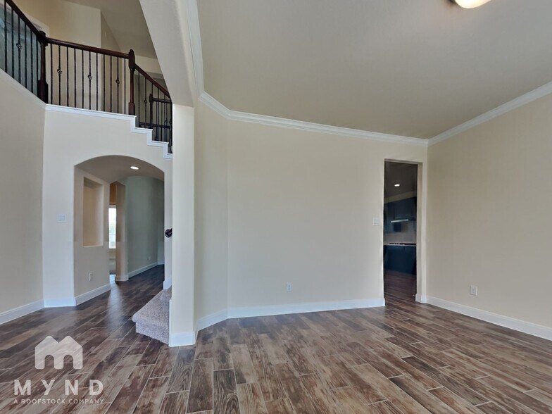 Building Photo - 11823 Champions Forest Drive