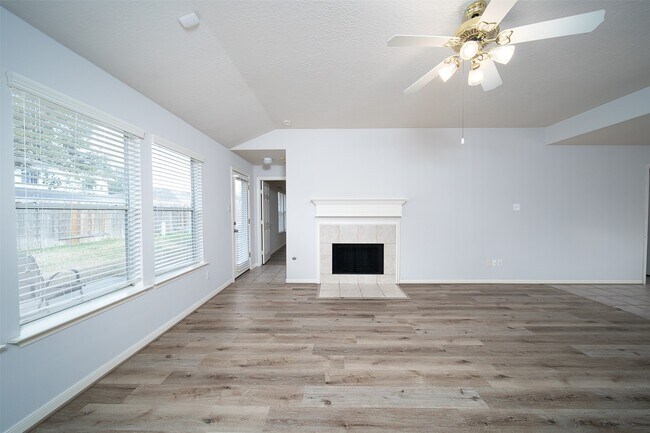 Building Photo - 4710 Shane Creek Ln