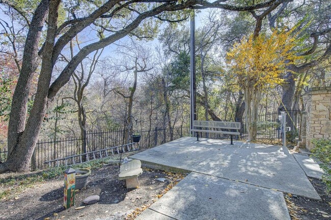 Building Photo - 2008 Creek Ledge Pl