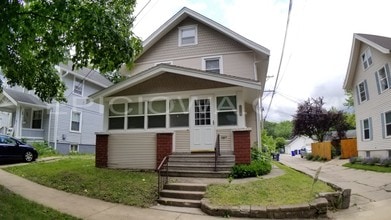 Building Photo - 361 20th St SE