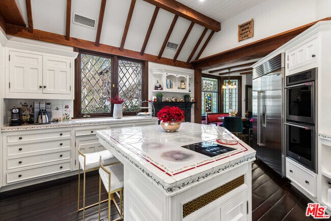 Building Photo - 11247 Briarcliff Ln