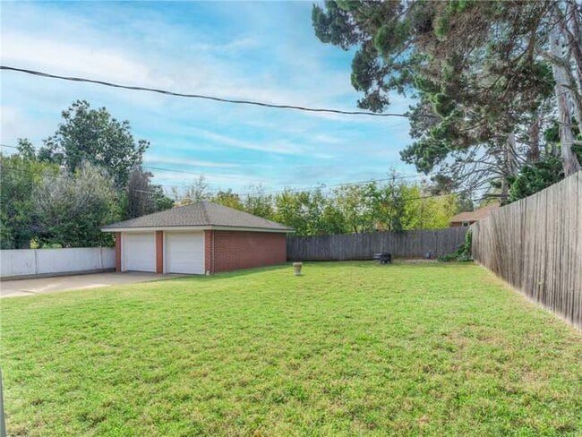 Building Photo - 2708 NW 34th St