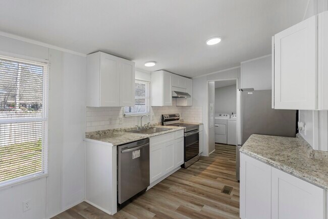 Building Photo - 16509 Brittany Way