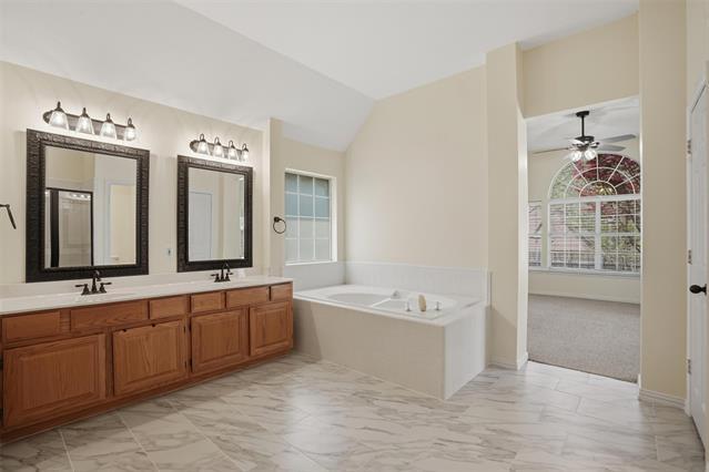 Building Photo - 6613 Barclay Ln