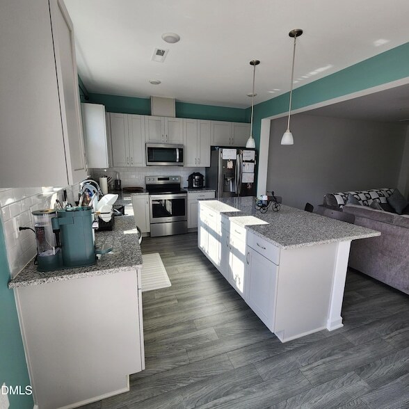 Building Photo - 157 Roebuck Ln