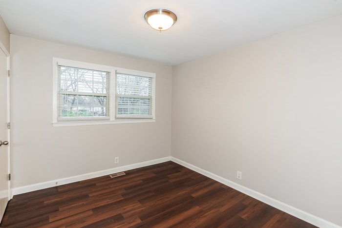 Building Photo - 107 Woodridge Dr