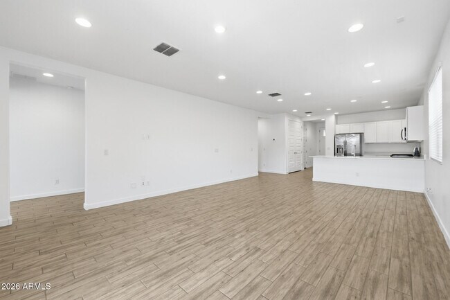 Building Photo - 4330 N 94th Ave