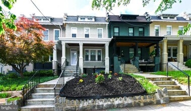 Building Photo - 4504 New Hampshire Ave NW