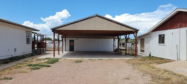 Building Photo - 655 3rd St